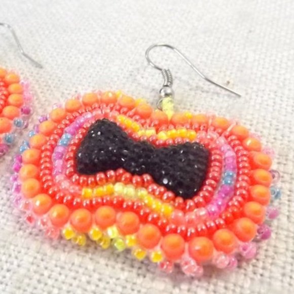 Cute Bow Tie Seed Bead Earrings for Pierced Ears - Picture 4 of 7